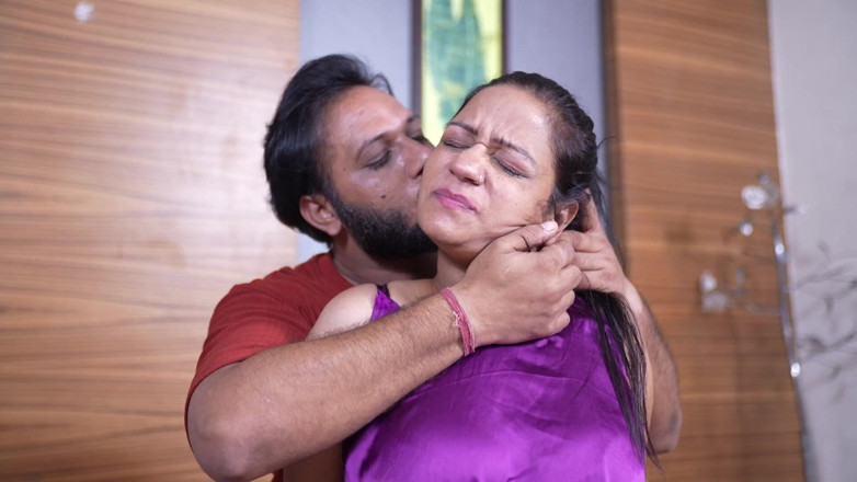 Kamasutra61: Indian Bhabhi and Her Best Friend Invite a Big Dick...