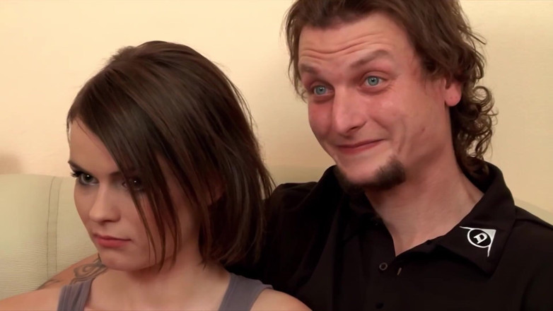 MMV EP BEST MOVIES AND CLIPS: Mladá Češka šuká poprvé ve trojce