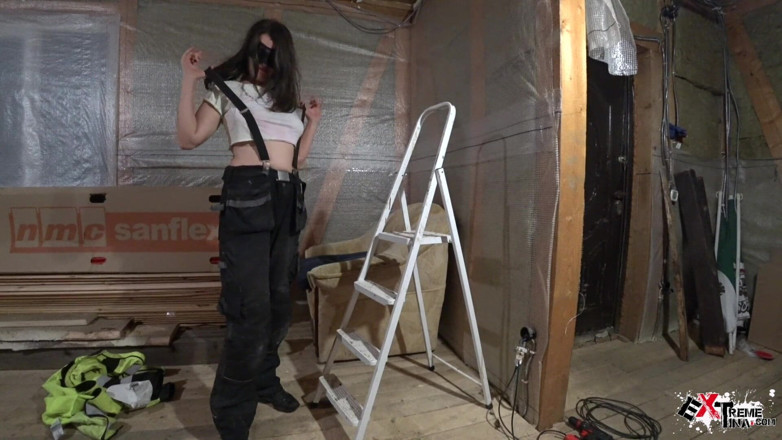Extreme Tina: La lavoratrice carina scopa duro con il suo capo in...