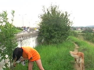 Hot Euro Girls: Sexy girl fucking on a highway
