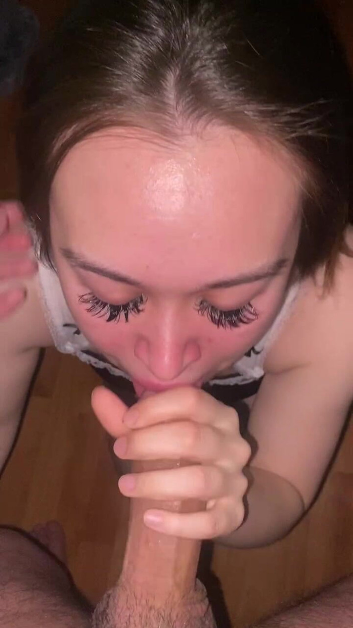 Cumqueen6914: Nữ tu khuất phục trước sự cám dỗ và quỳ...