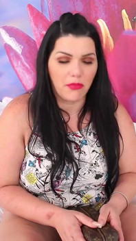 Za kuřba za kuřbu od prsaté BBW Latinoameričanky Angeliny Castro!