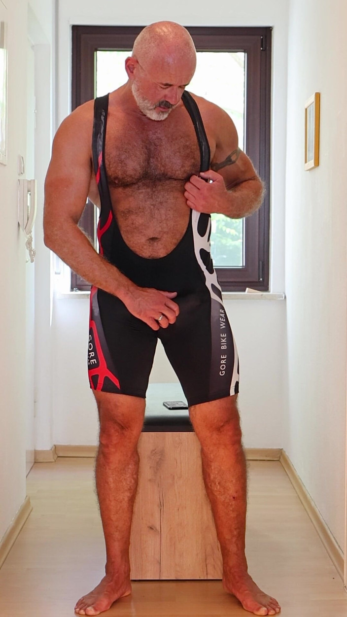 Mike Gross: Fun in Cycling Gear