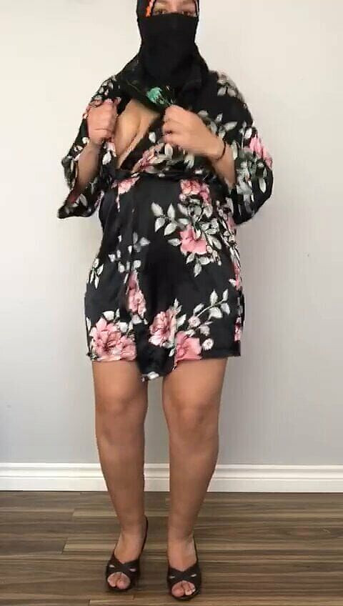 Souzan Halabi: Istri Aljazair 97ba