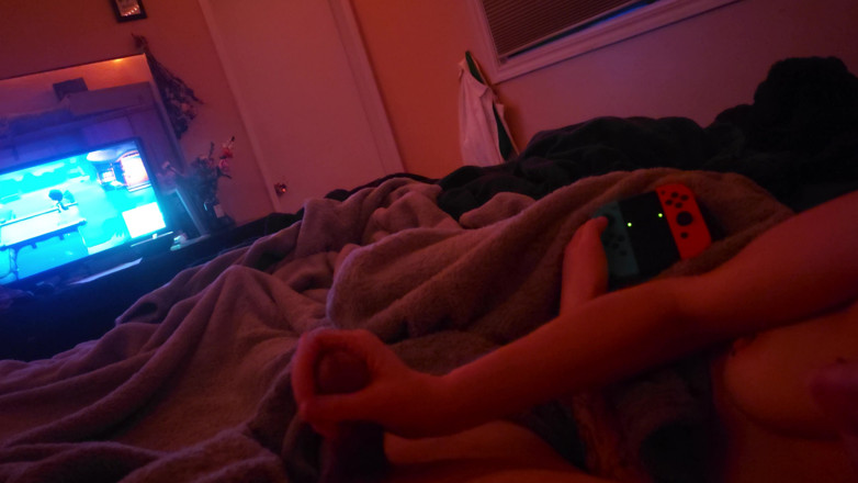 PineapplePie1111: Good Gamer Girl Part 1