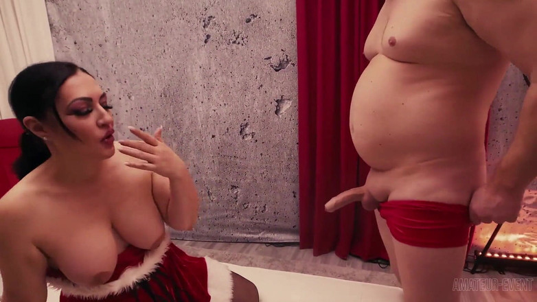 AmateurEvent: Giáng sinh brunette elina assfucked