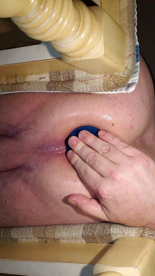 Charlieboy69: Dildo anale