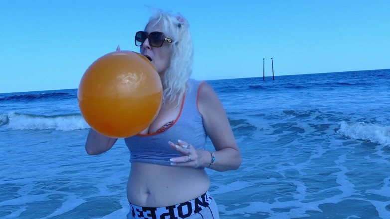 Marvellee Studios: Carolina Beach suce pour éclater