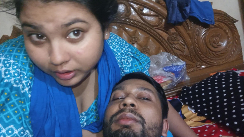 Desi Video BD: Bangladeszu gorąca seksowna postać Bhabhi ze swoim niegrzecznym chłopakiem
