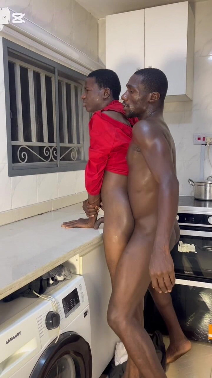 Sexypeller: Eşcinsel ateşli oral seks boşalmaya değer