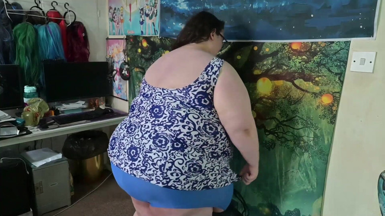 SSBBWLadyBrads: SSBBW 블루 수영복 입고 스트립