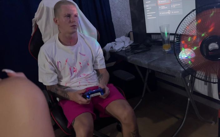 Falcon Al straight porn: Untreue frau fickt ständig vor einem cuckold und sie kommen...