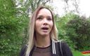 German Scout: Cercetașă germană - adolescentă slabă Monika celebră