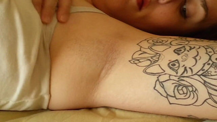 Sexy Amateurz: Armpit fetish action