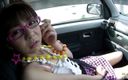 Pure Japanese adult video ( JAV): 차에서 장난감을 가지고 노는 일본 십대
