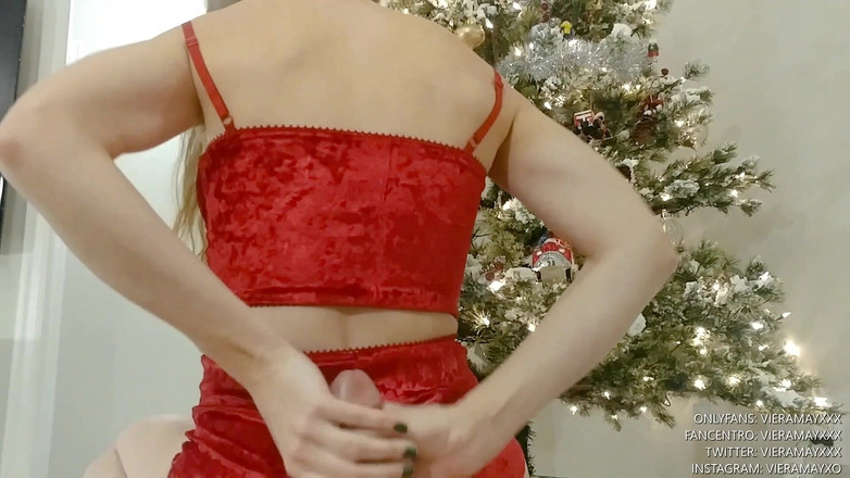 VieraMayXXX: Sora vitregă face labă de Crăciun
