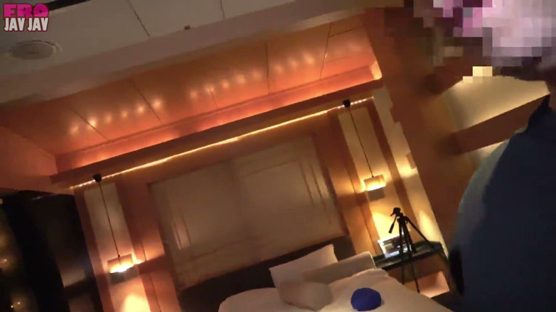 Eros-JavJav: Prywatna noc w hotelu dla dwóch osób z niezapomnianą zmysłową...