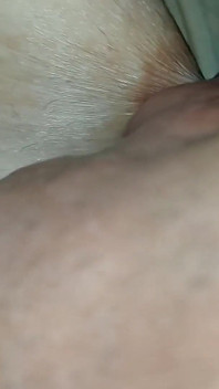 Sesso duramente fottuto dal fratellastro quando la sorellastra era sola la sua camera da letto, video di sesso hindi