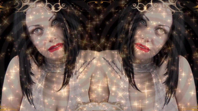 Goddess Misha Goldy: 엄청난 성적 각성 및 눈 접촉과 Joi &amp;; ASMR &amp;; 오르가즘 거부에 매료