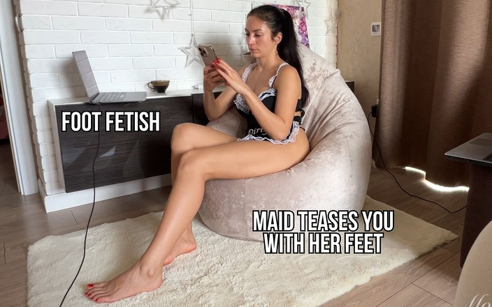 Princess Monica: Горничная соблазняет тебя своими ступнями
