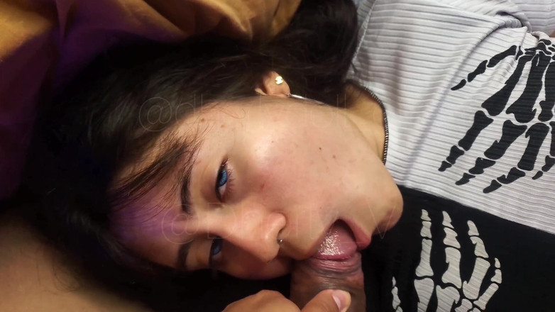 DherlyDoll: Vuoi una bella e sottomessa troia?