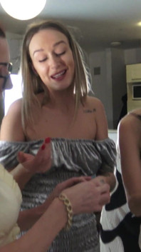 Giantess Girls Houseslave