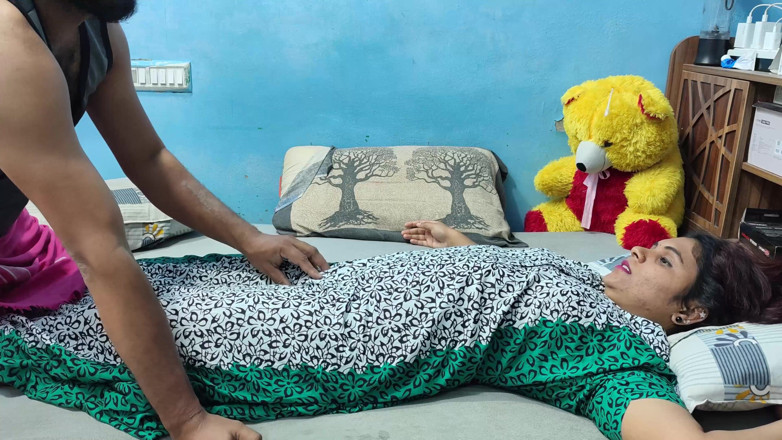 Vaigavarun Feet romance: Mallu Wife Pussy Rub and Kissing with Boobs Press and...
