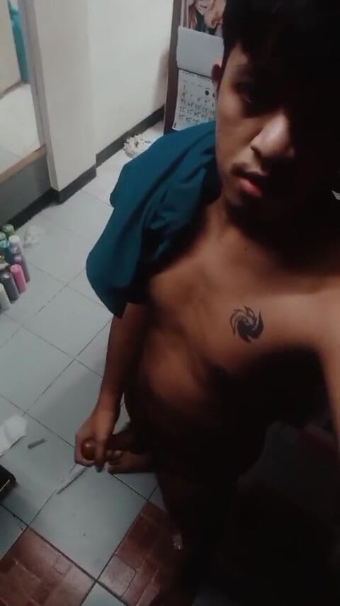 KrakenTwink: Ojczym chce mnie zobaczyć spust! Pinoy Twink Masturbacja i wytryski
