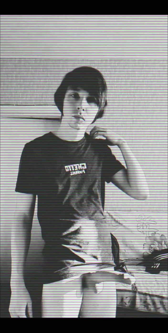 Latvian_boy: Ensam onani