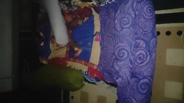 my_wife_chubby: 정말 좋아하고 내 젖꼭지를 빨아주면 좋겠다