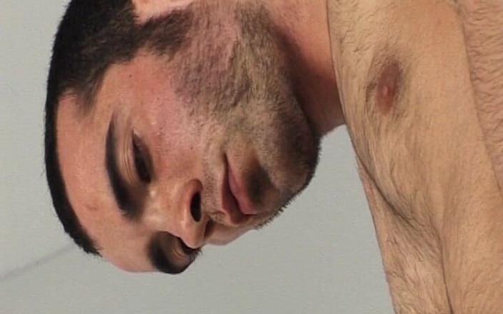 Euro Content Gay: Anh chàng hư hỏng gầy gò thích bú cu của...