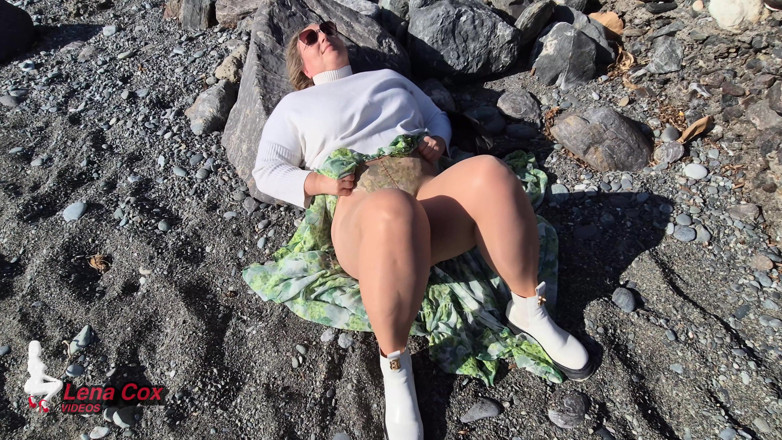 Lena Cox: 내 해변 자위