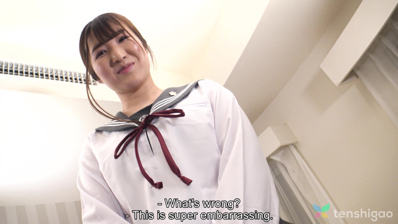 Tenshigao: Manami coloca um uniforme de universitária para o trabalho de...
