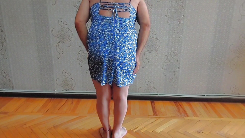 Kitty_Cross: Frumoasă Femboy se mișcă încet în timp ce zâmbește drăguță în seara asta