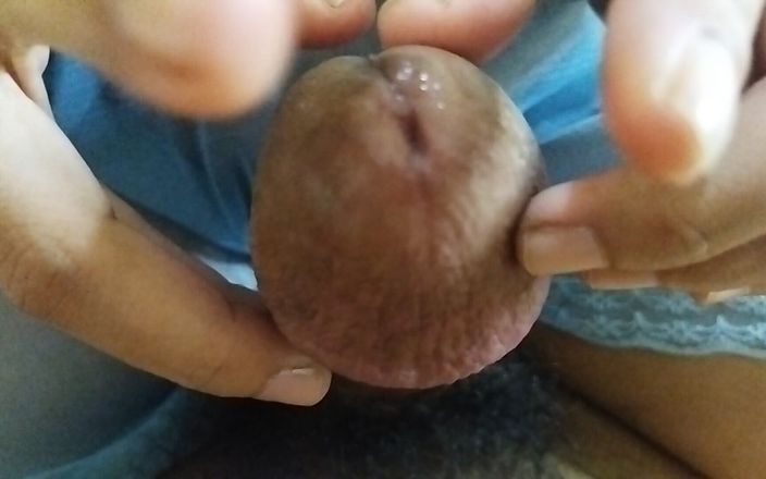 Lovely hairy pussy: Lovely Massager Play with My Precum