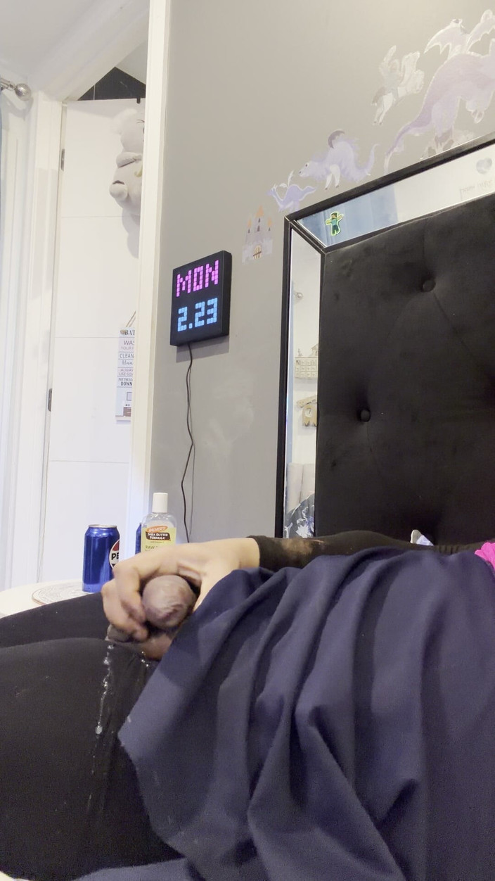 femsissyash: Sissy chơi và bắn tinh