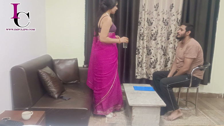Indian mistress femdom studio: 舔印度老师放屁高清