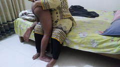 Aria Mia: Une bhabhi desi sexy trompe son mari et ramène son...