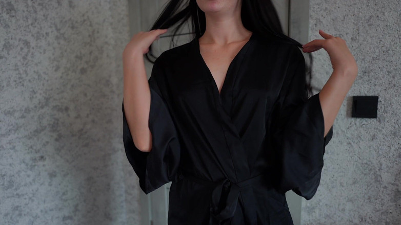 Tori Diamond: Mama vitregă prinsă masturbându-l pe fiul vitreg! Cerșind spermă