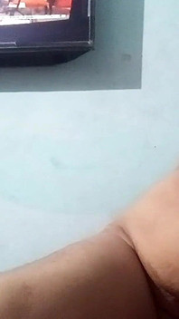 印度阿姨的胸部按压