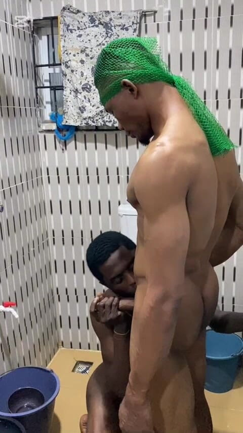 Dverse: Forând Homies Meu Bestie Good