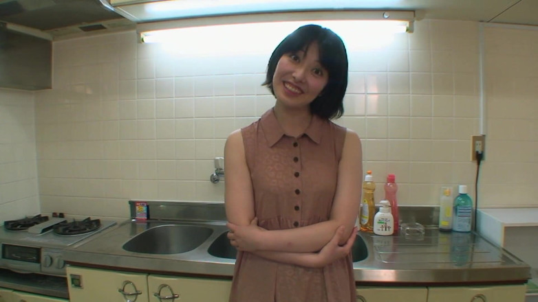 Japan Lust: Dostał jej piesek w kuchni