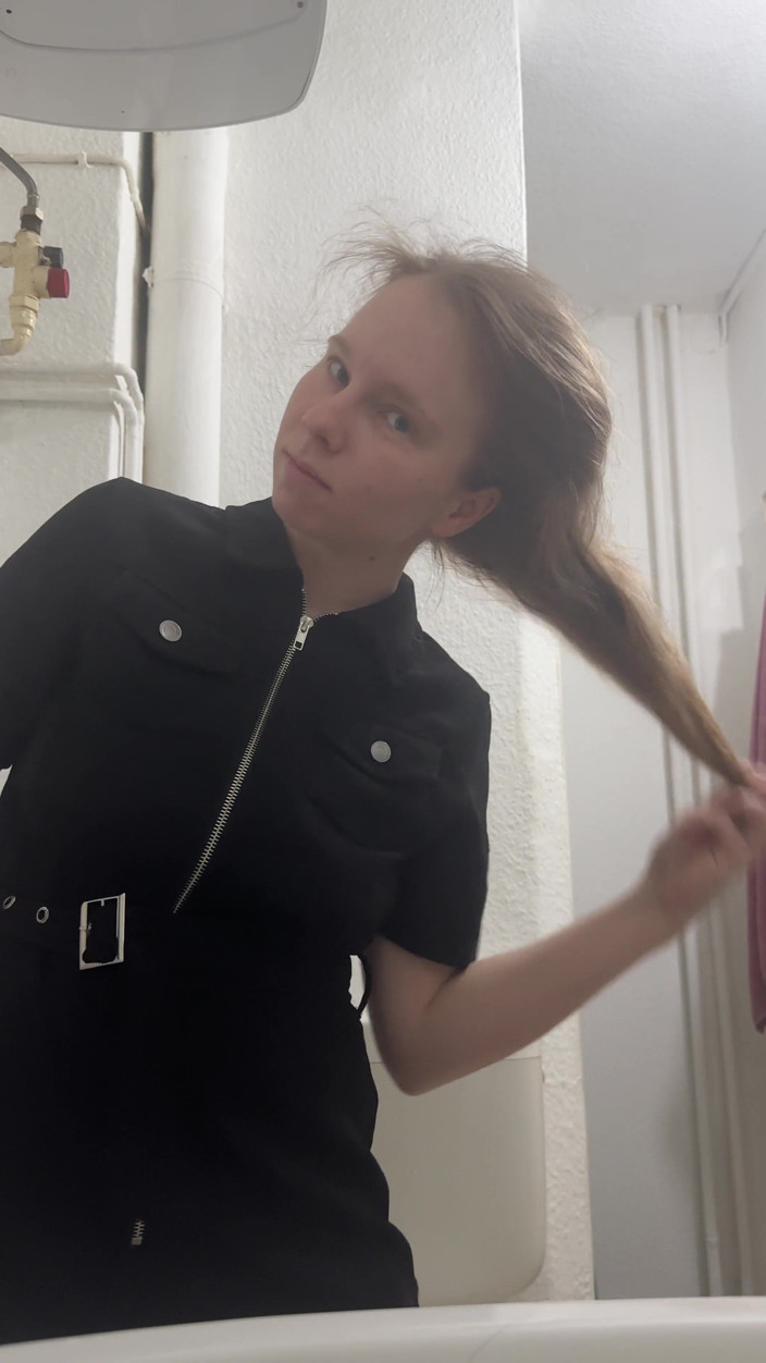 SweetLucy96: Striptease