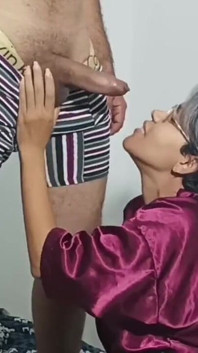 Aku ngentot ibu tiriku saat ayah tiriku ngentot memeknya habis-habisan sampai dia crot di dalam