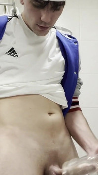 Cute Twink Boy Fucks Flashlight And Cums Really Hard