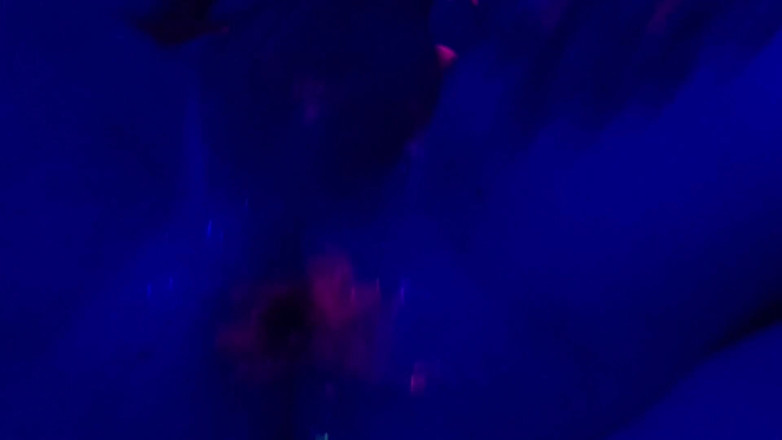 Matthew Fox Be: Cybertwink 2020 - gece şehrinin en ateşli fahişesi