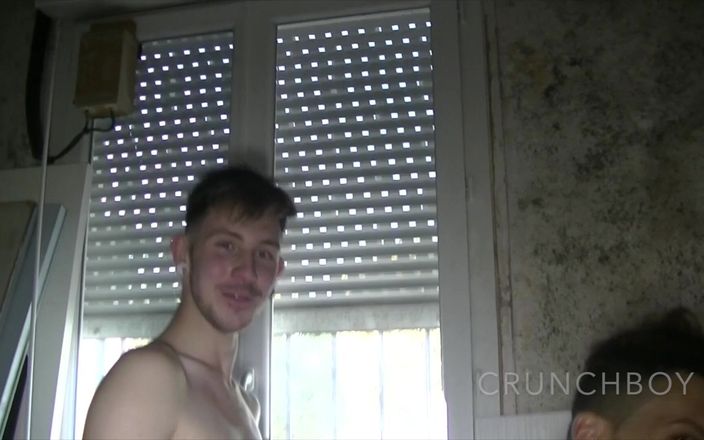 BAREBACK COMMUNITY: 2350 法国twk和肌肉男孩的第一部色情电影
