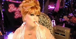 FemmeCheri120: Miluj moje růžové spodní prádlo, jak kouřím a 120