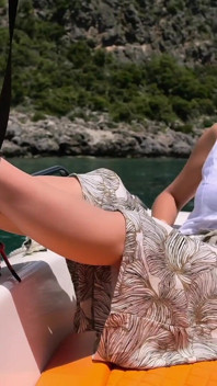 Piedi e talloni sulla barca