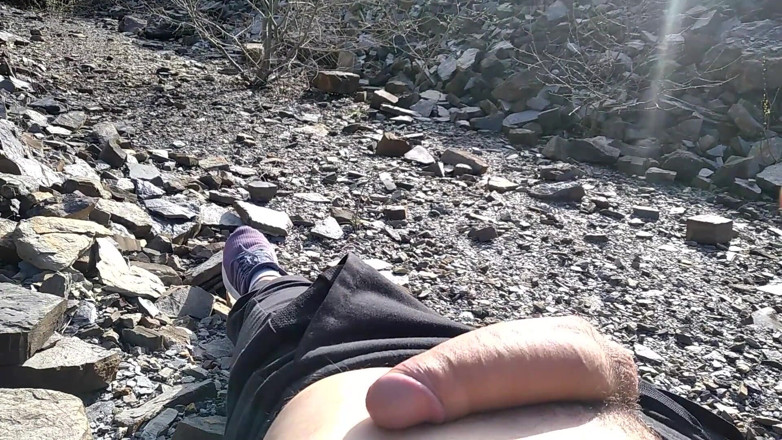 Elvissc: A Good Cumshot on the Mount of Big Fat Dick,...